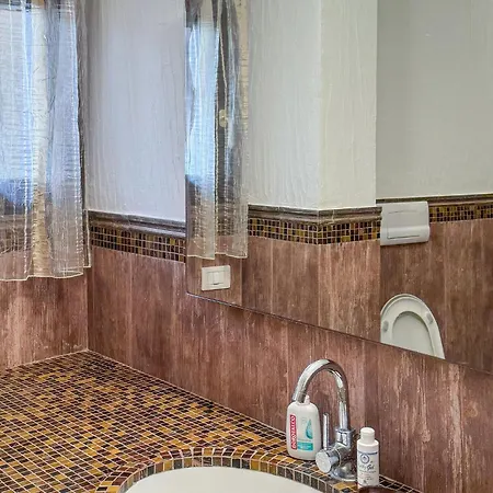 펜션 2 Bedroom Beautiful In *